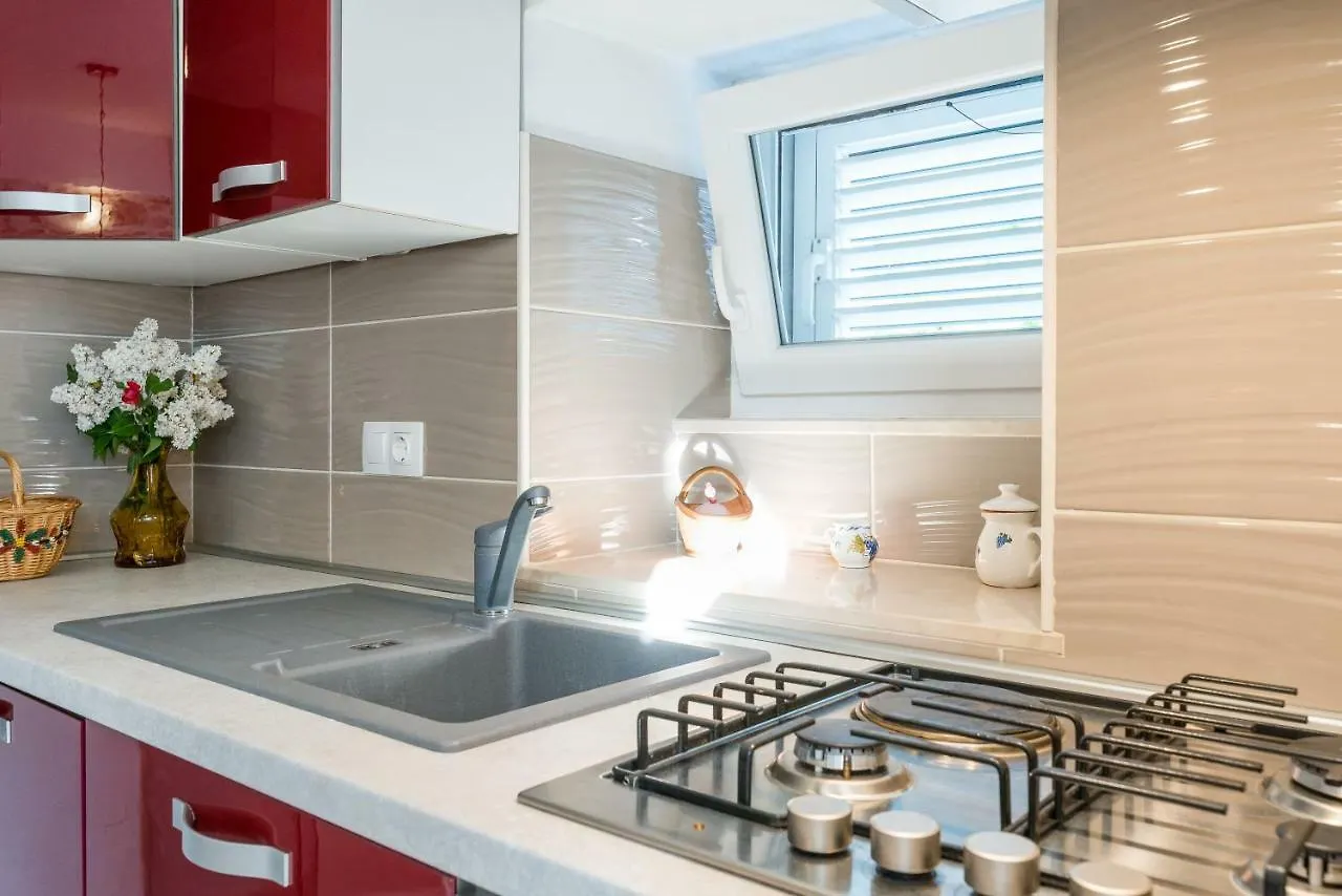 Valentino Apartment Turanj 0*,  Croatia