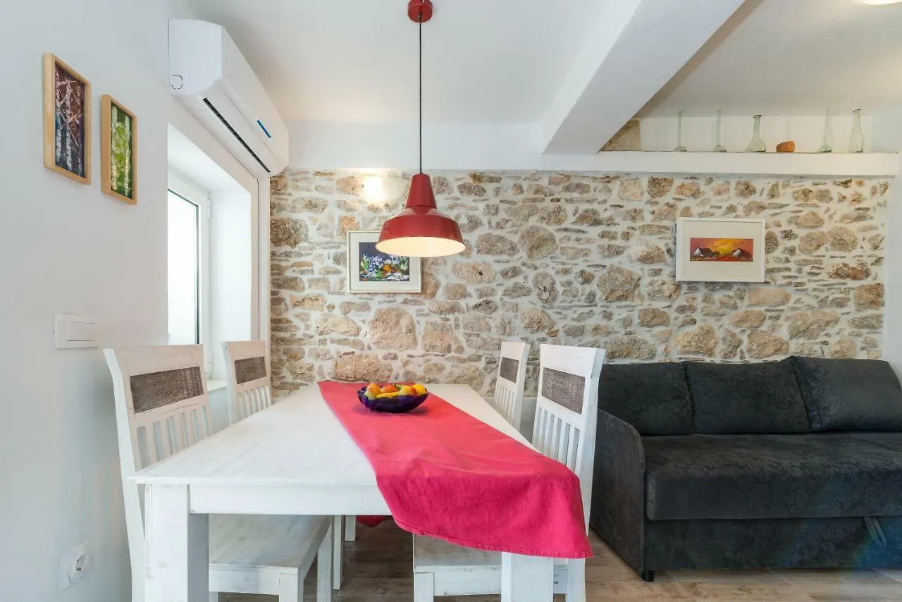Valentino Apartment Turanj
